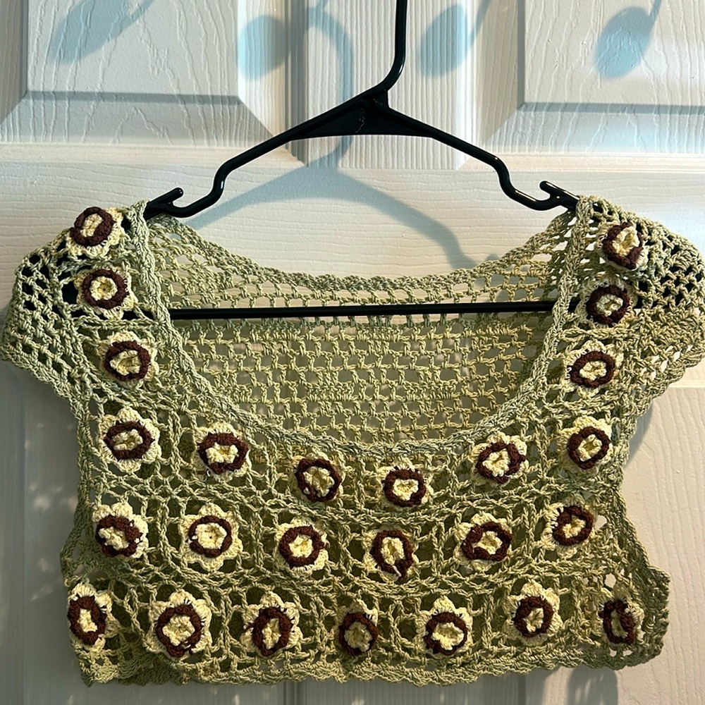 Women Stylist Clops Top
